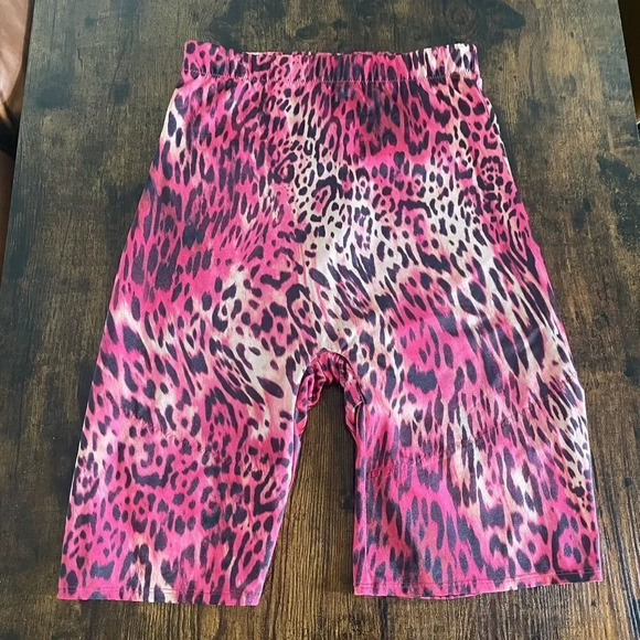 Yitty Headliner Shaping High Waist
Short - Picture 7 of 16